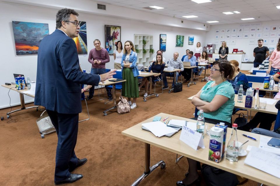Dr Szamosi delivers fourth module of the Programme for Management Development in Kyiv
