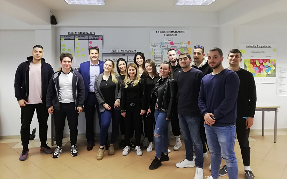 Third year bachelors students from the Business Administration and Economics Department of CITY College International Faculty had the opportunity to attend a course on ‘Project Risk Management’