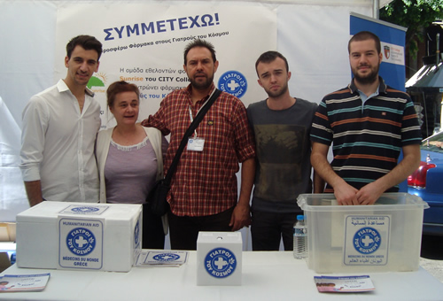 Our student volunteers collect medicines for the Doctors of the World